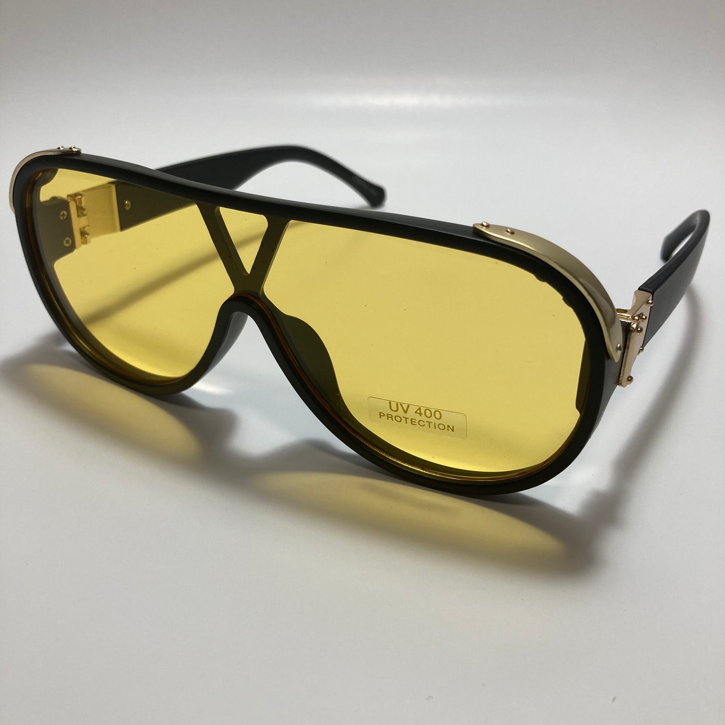 mens and womens black and yellow aviator sunglasses