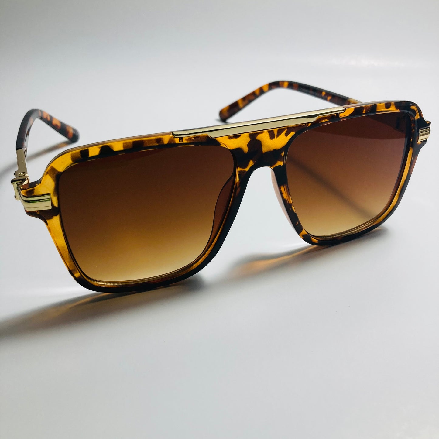 mens and womens brown aviator sunglasses