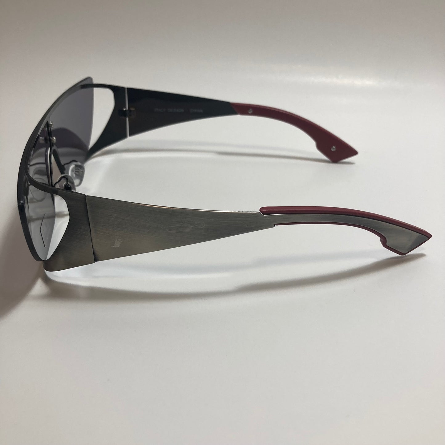 black and yellow mirrored futuristic sunglasses