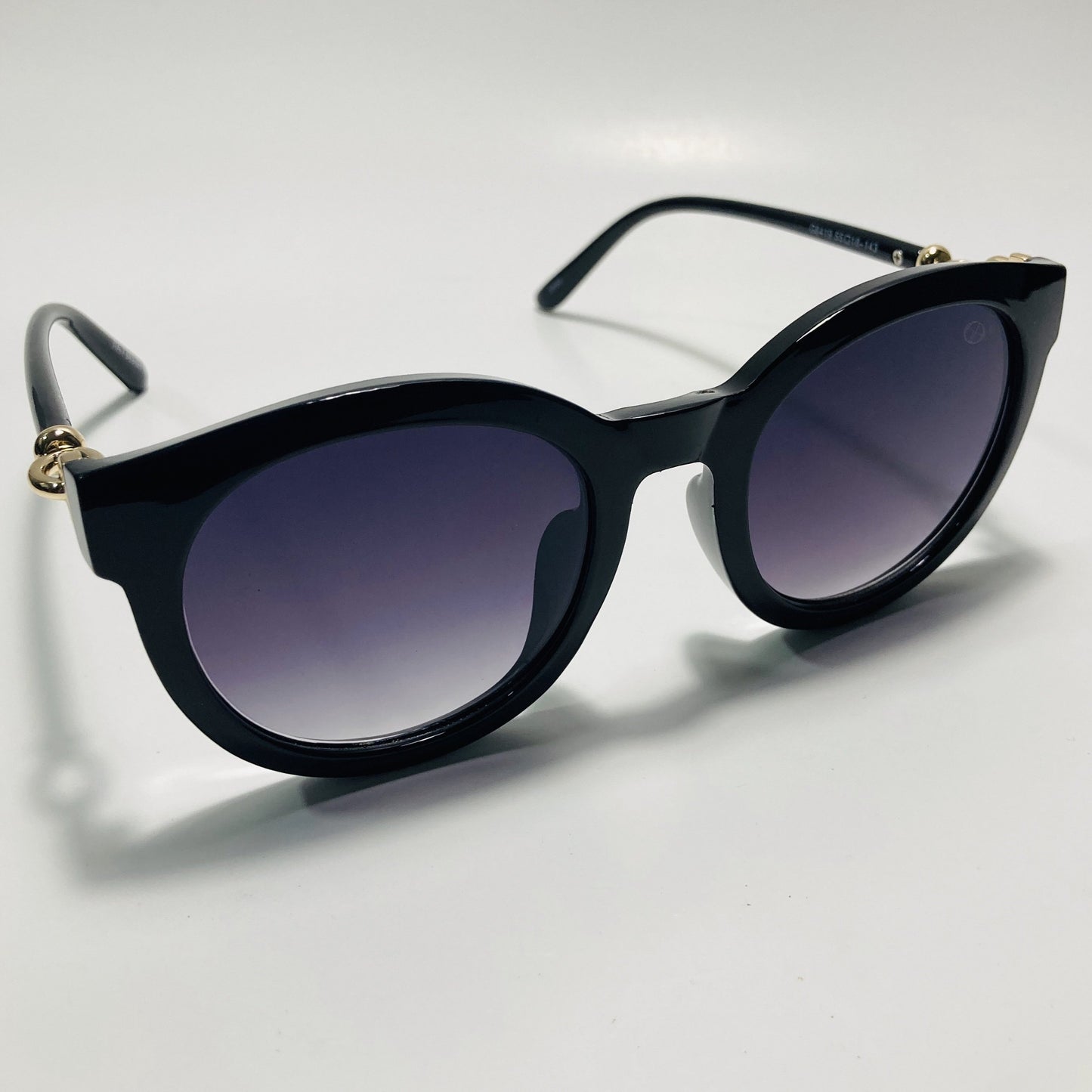 womens black round sunglasses with black lenses