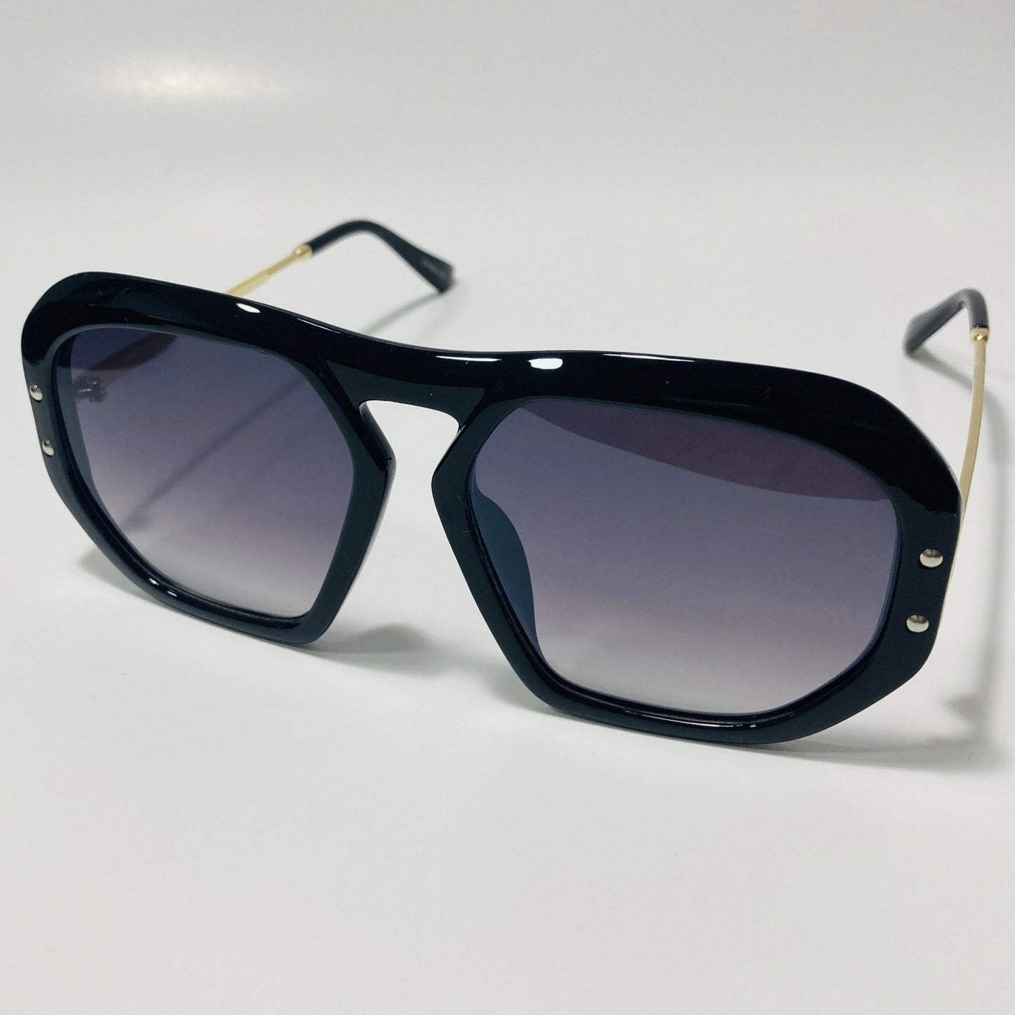womens black oversize sunglasses