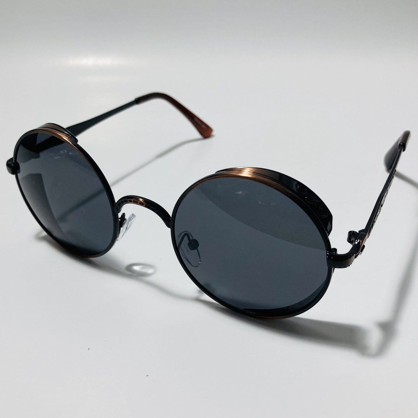 men and women bronze and black round steampunk sunglasses