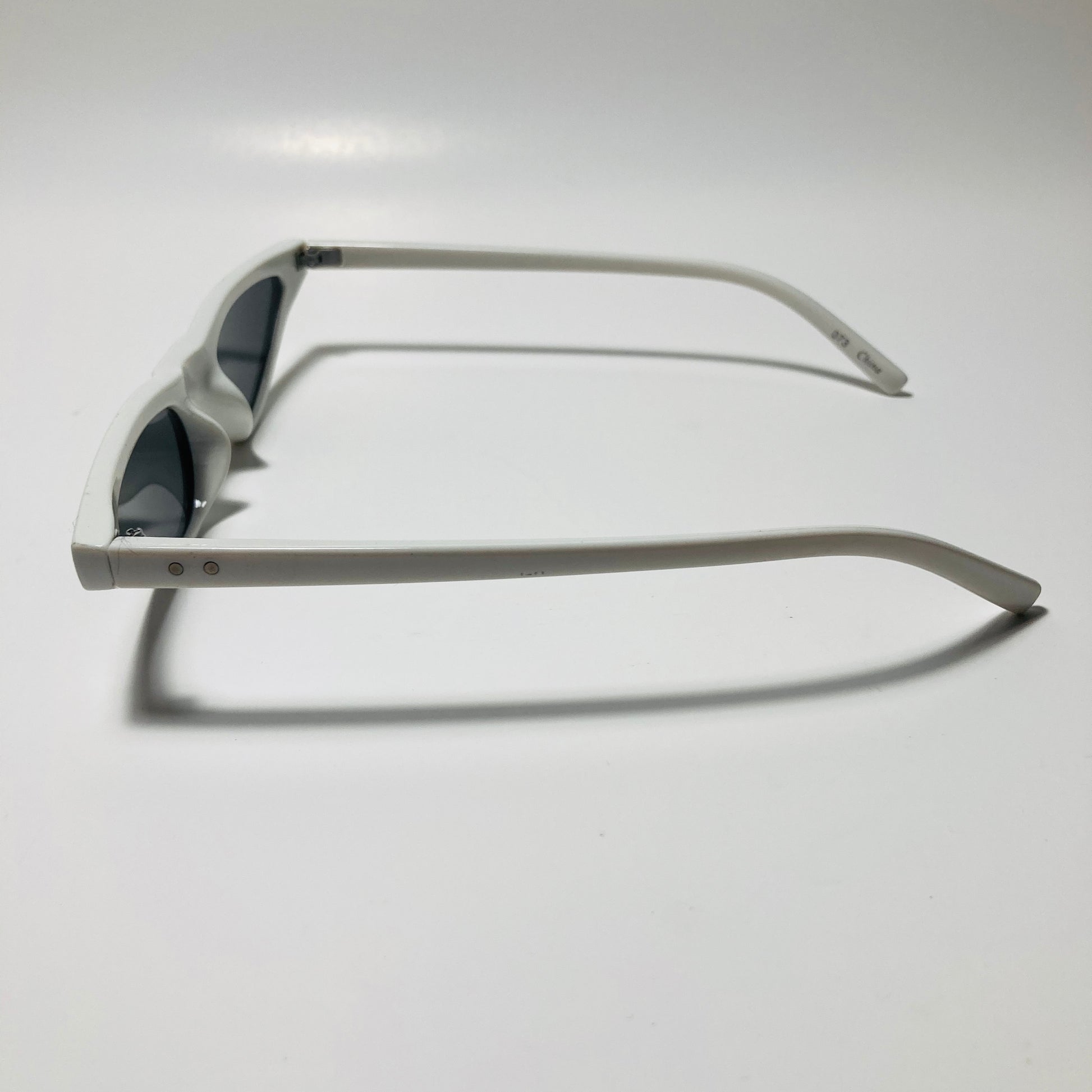 womens white and black skinny cat eye sunglasses
