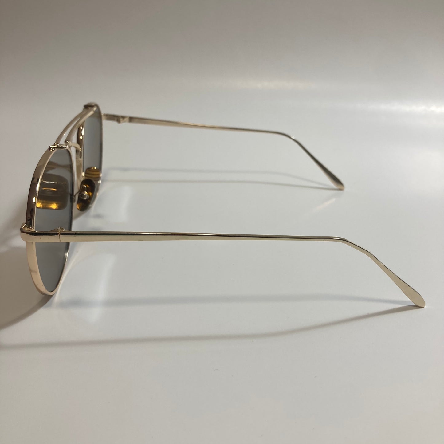 mens and womens gold and purple mirrored aviator sunglasses