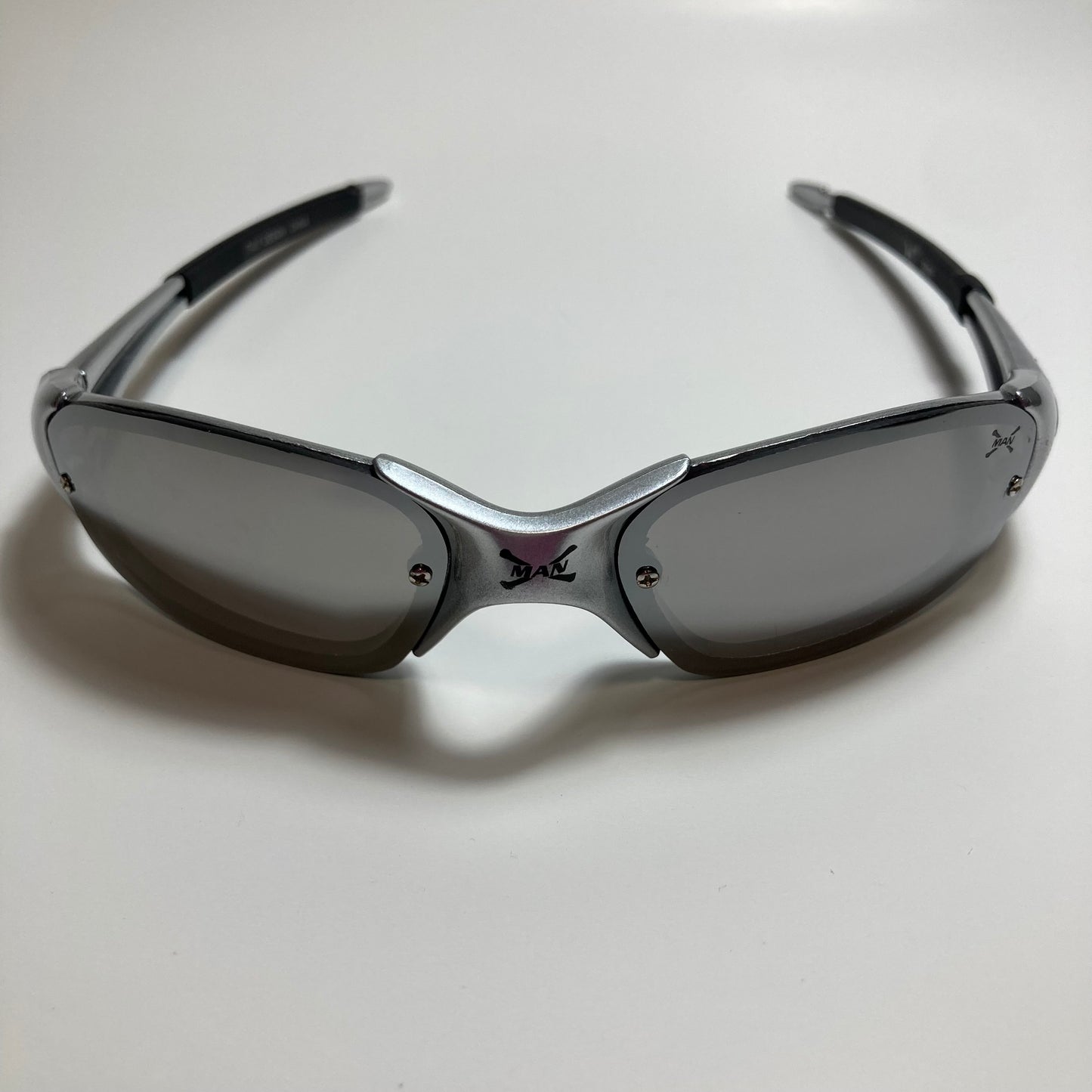 mens and womens silver wrap around sunglasses