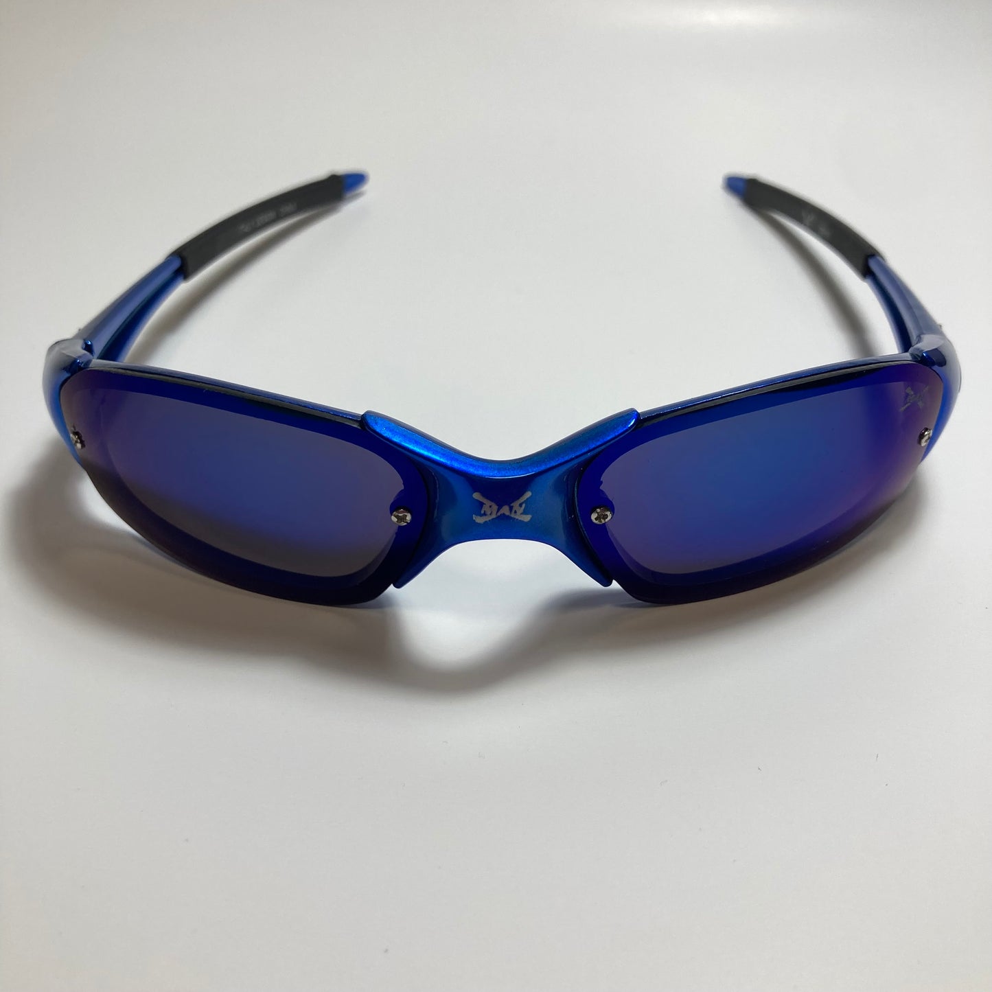 mens and womens blue wrap around sunglasses