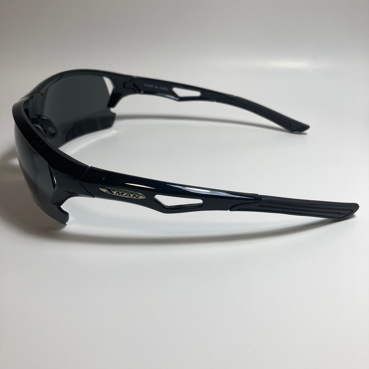 mens black wrap around sunglasses
