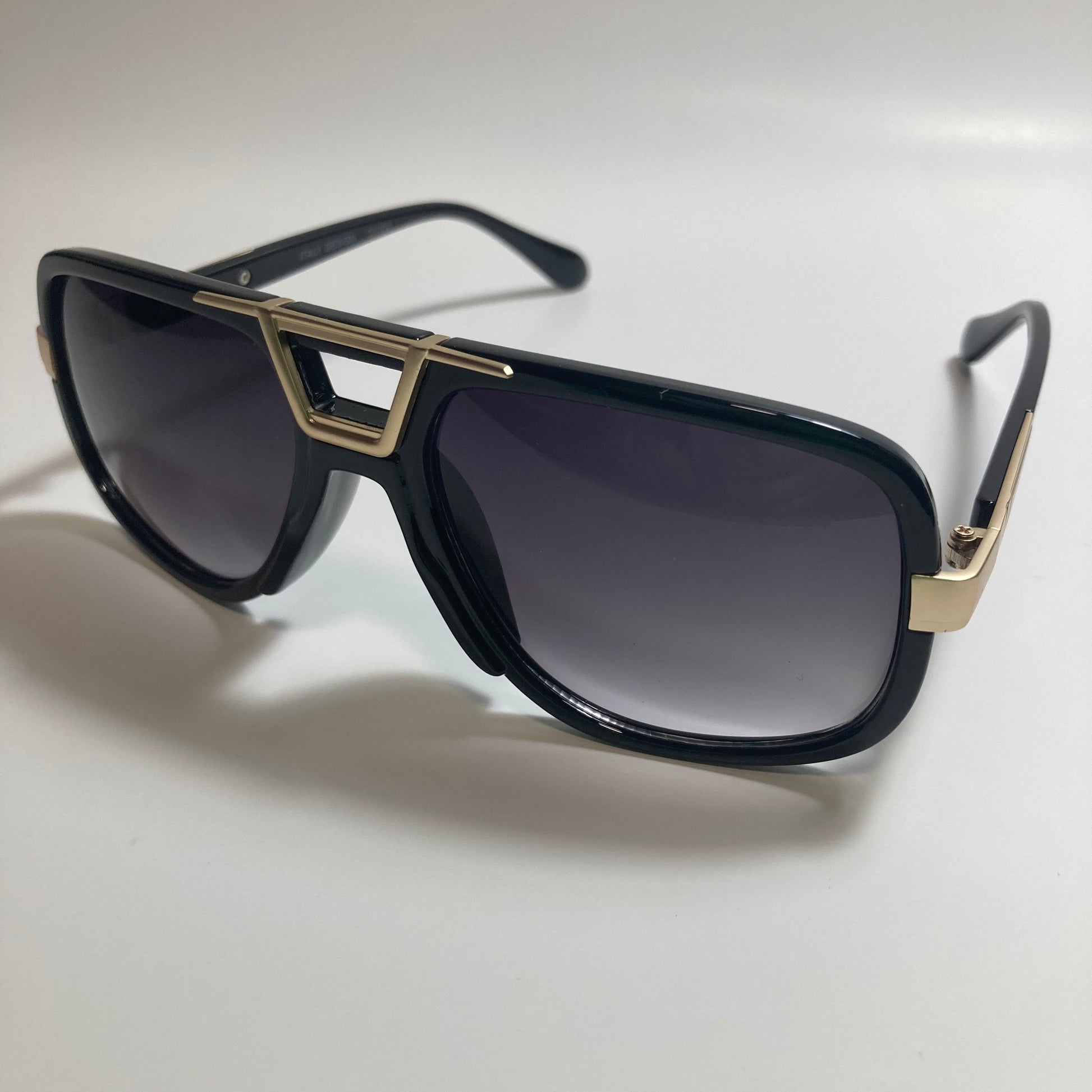 mens and womens black gazelle sunglasses