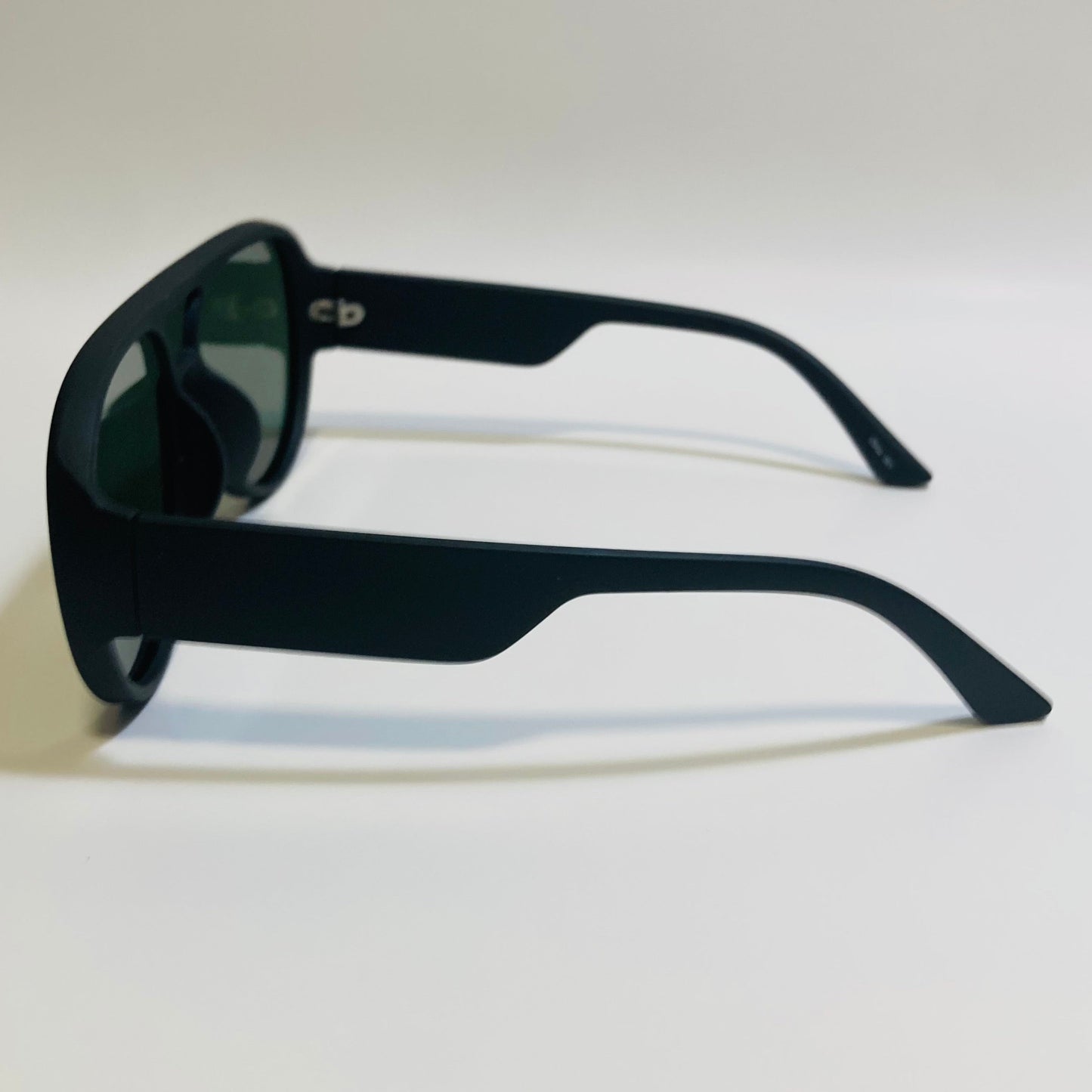 mens and womens black and green retro aviator sunglasses 