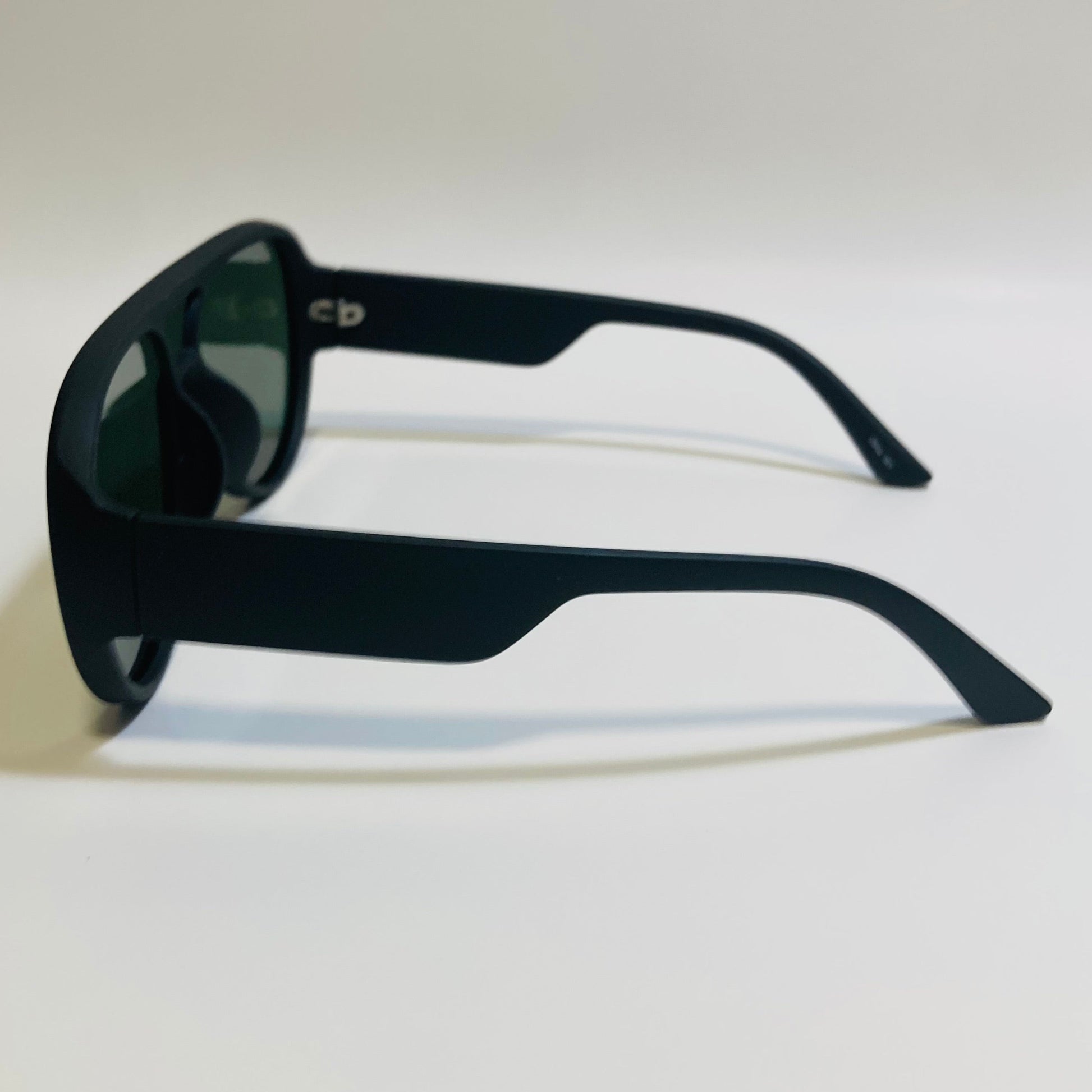 mens and womens black and green retro aviator sunglasses 
