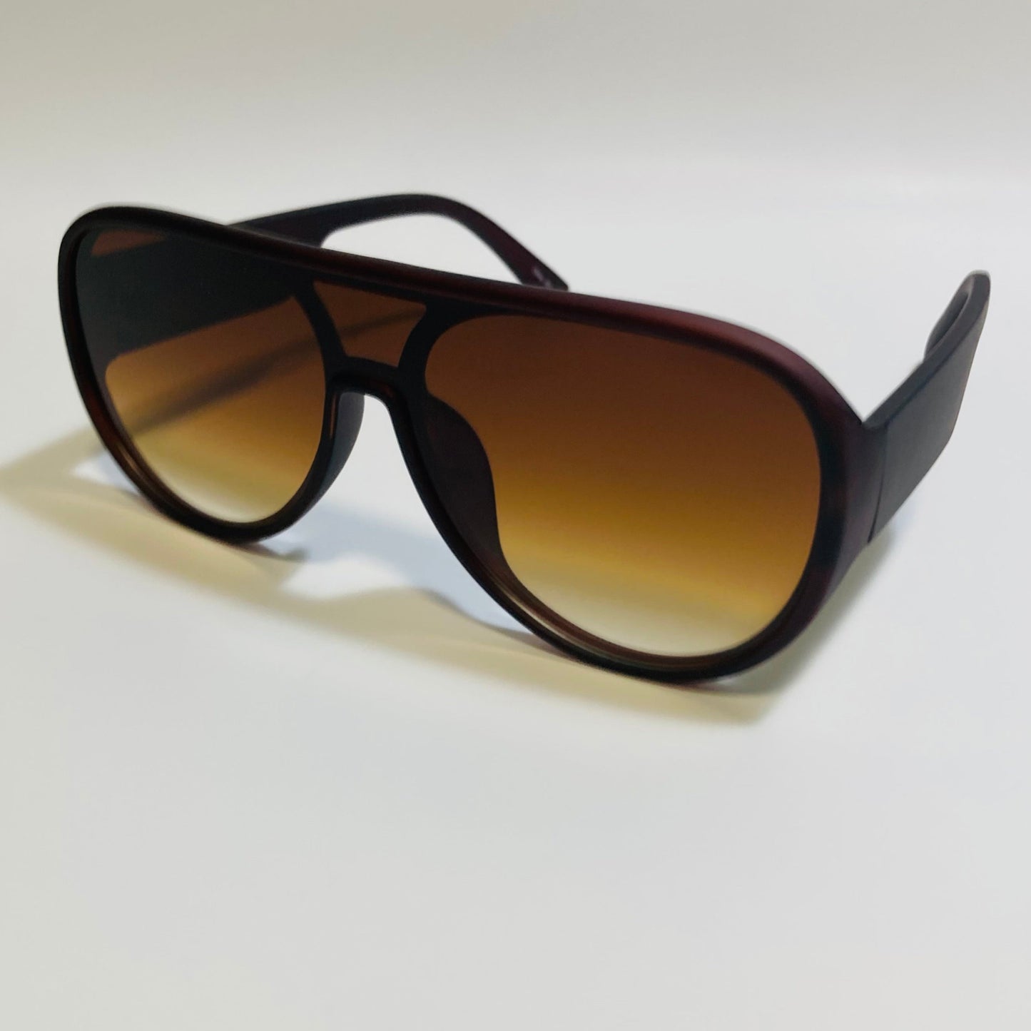 mens and womens brown retro aviator sunglasses