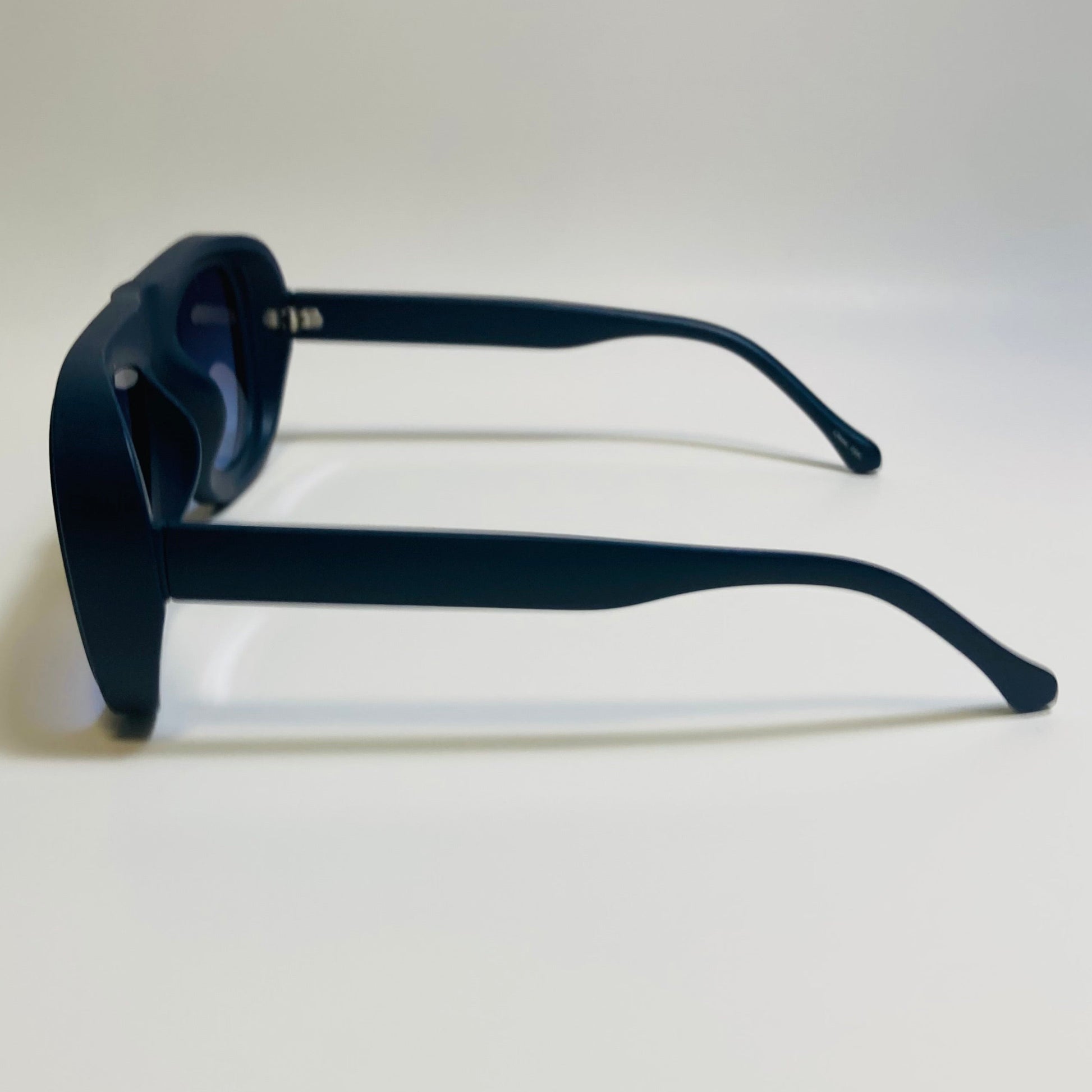 mens and womens unisex blue thick frame retro aviator sunglasses
