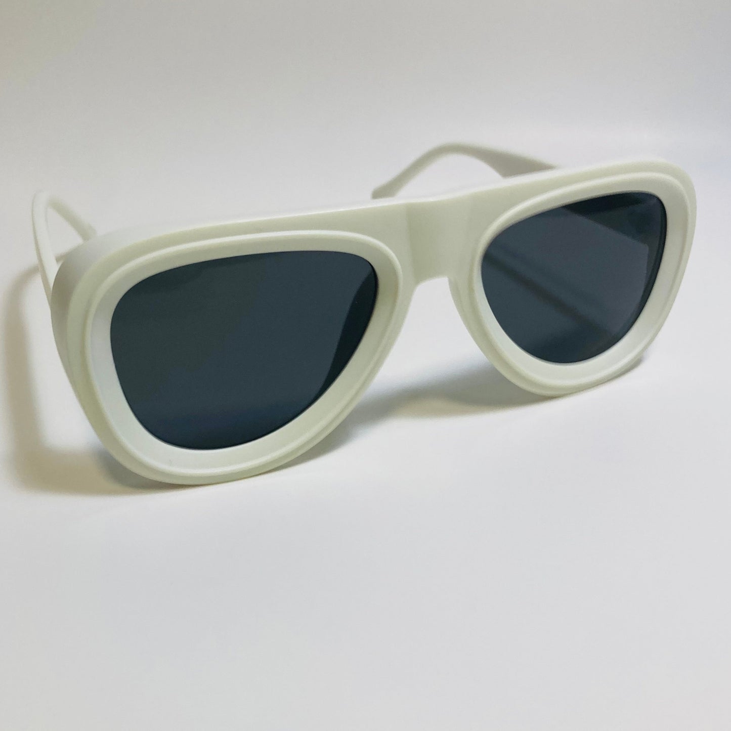 mens and womens unisex white and black thick frame retro aviator sunglasses