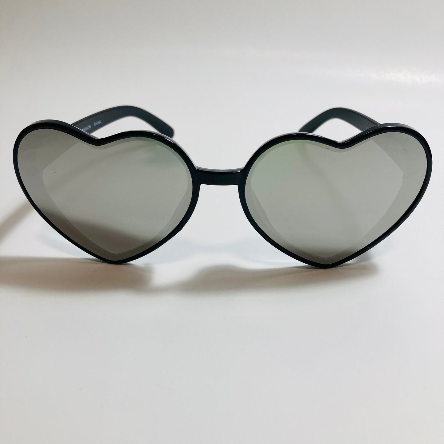 black and silver mirrored heart shape sunglasses