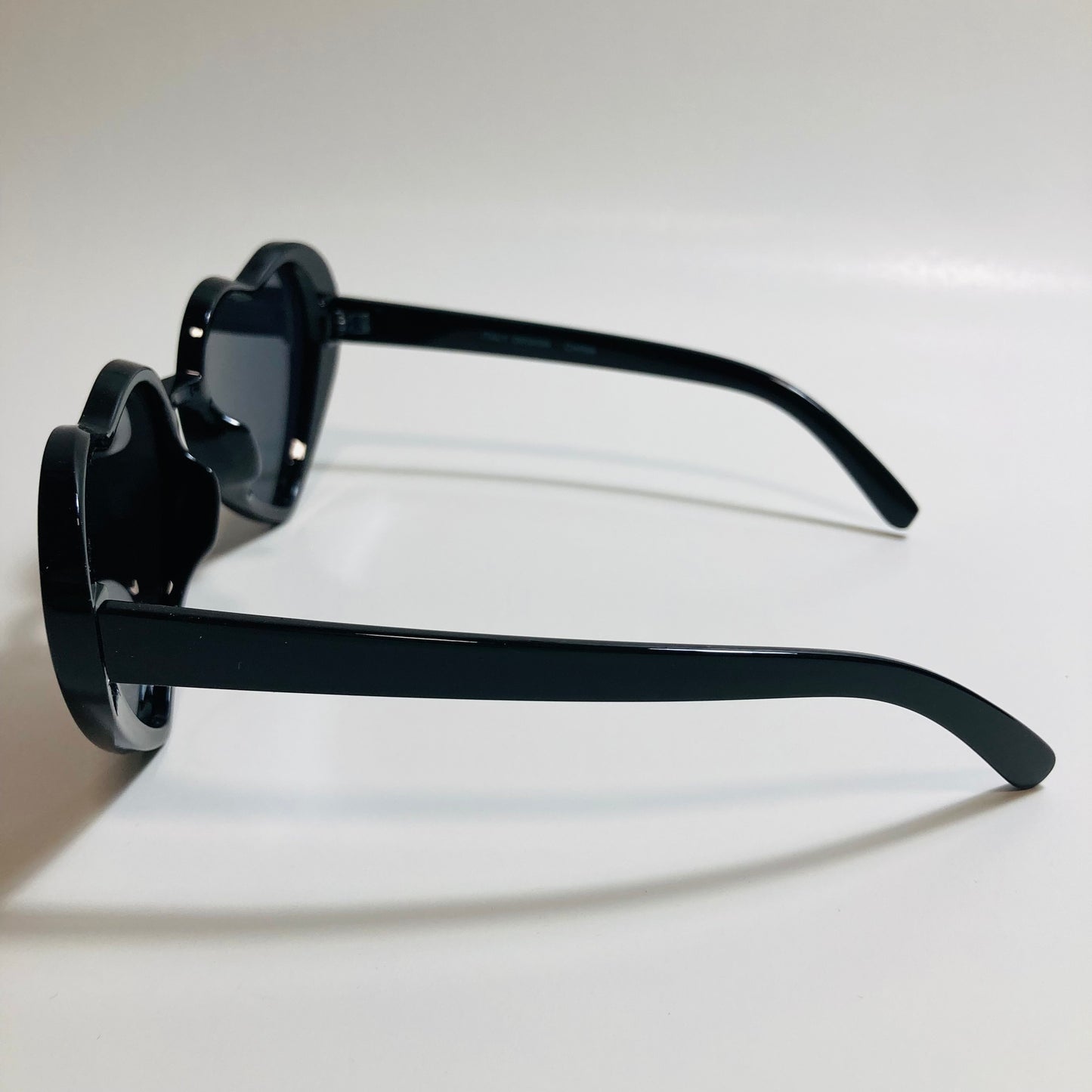 black and green mirrored heart shape sunglasses