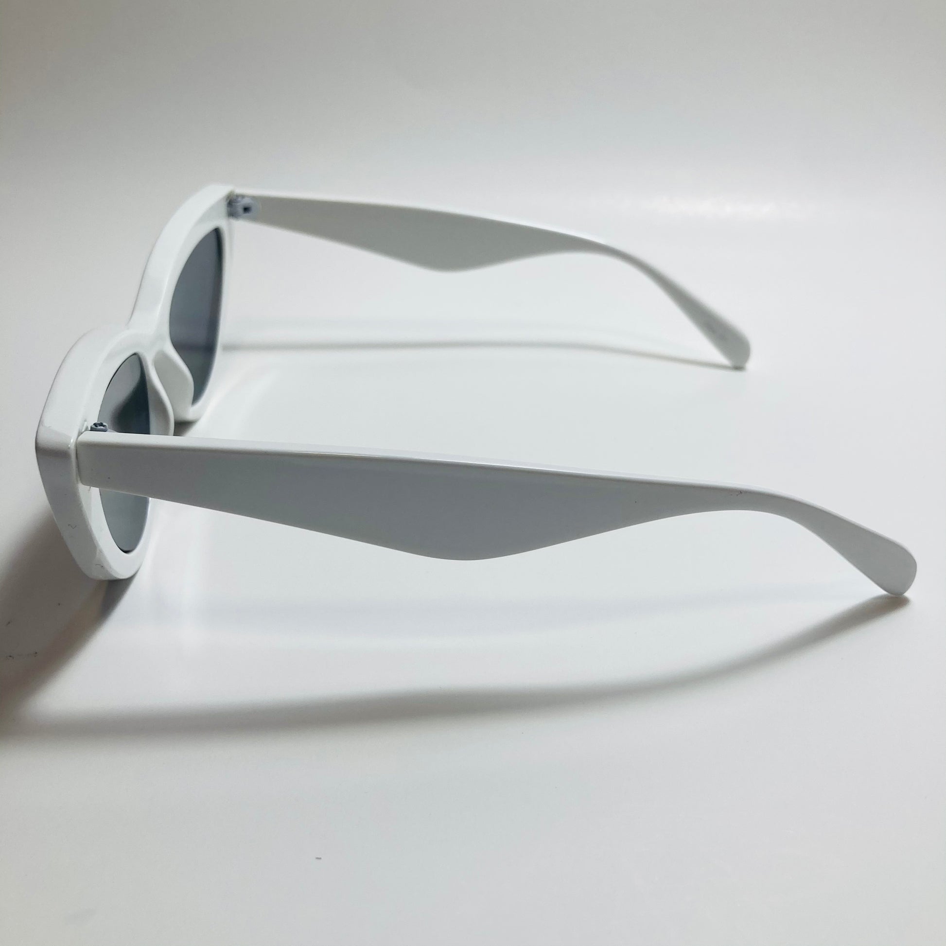 womens cat eye sunglasses white frame with black lenses