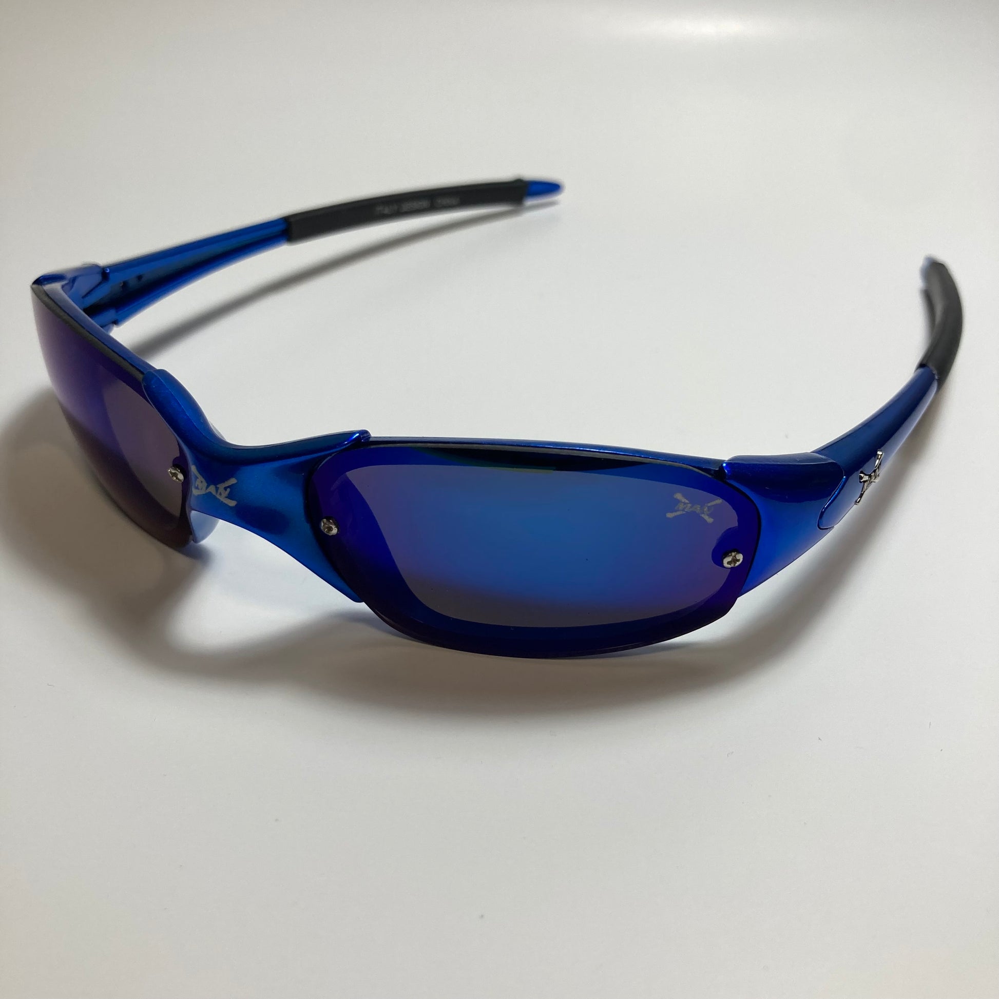 mens and womens blue wrap around sunglasses